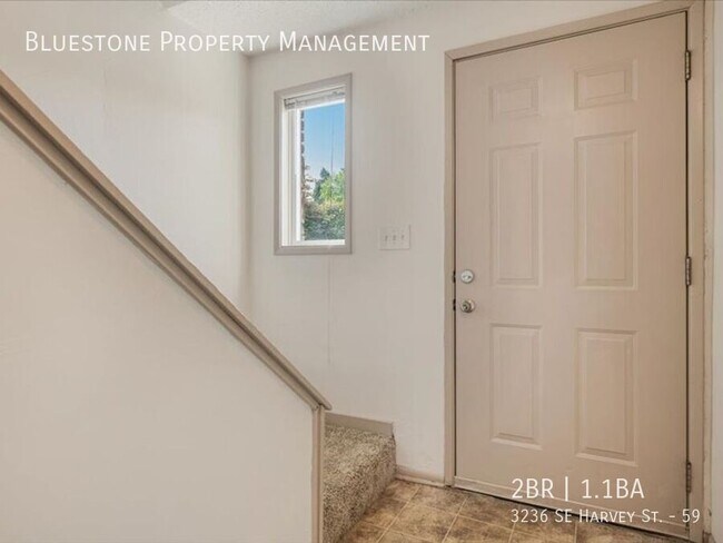 Foto del edificio - 3236 SE Harvey St