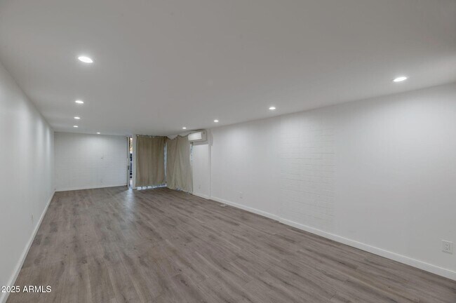 Foto del edificio - 1429 N 1st St