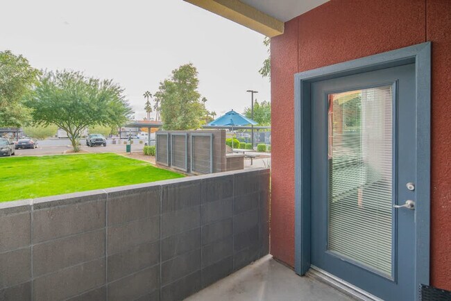 Building Photo - 1950 E Broadway Rd