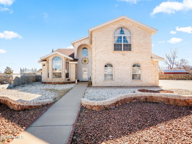 Foto del edificio - 4572 Loma Linda Cir