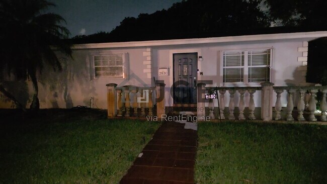 Foto del edificio - 2830 NW 209th Terrace