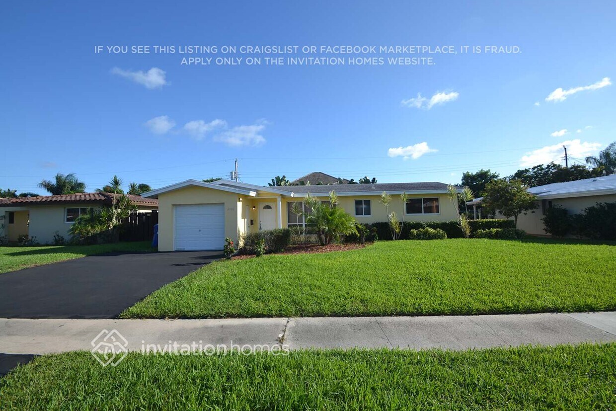 Foto principal - 2080 NE 63rd Ct