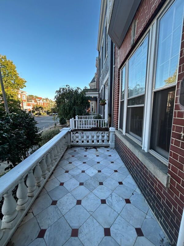 Foto del edificio - 2207 W Grace St