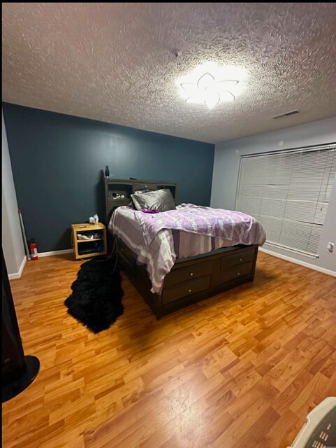 Foto del edificio - 15604 Everglade Ln