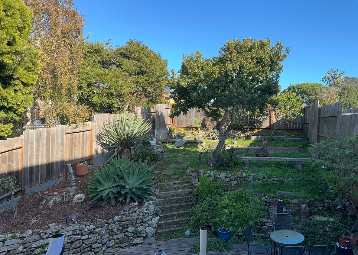 Photo - 1367 De Haro St (San Francisco, CA)