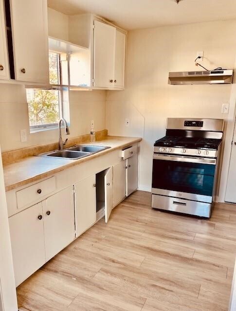 Foto del edificio - 1214 Des Jardines St