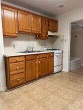 Building Photo - 743-746 Skyline Dr