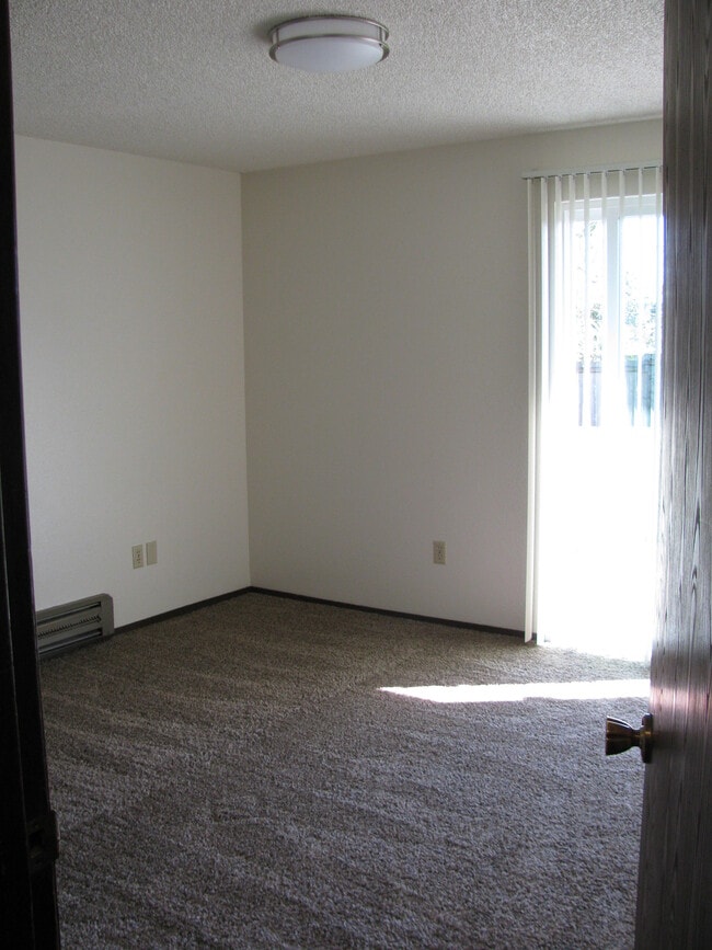 Building Photo - 11007 66th Ave E