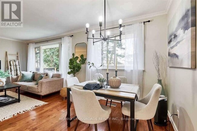 Building Photo - 77 Woodgarden Crescent