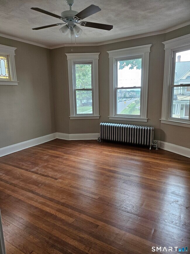 Foto del edificio - 71 Campfield Ave