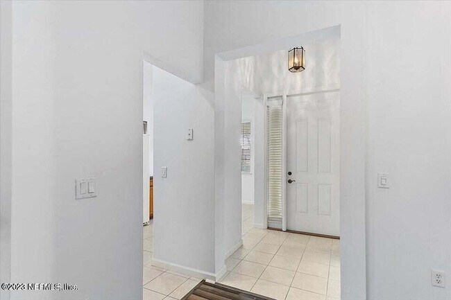 Foto del edificio - 660 Copperhead Cir