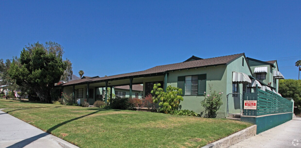Primary Photo - 1118-1120 Western Ave