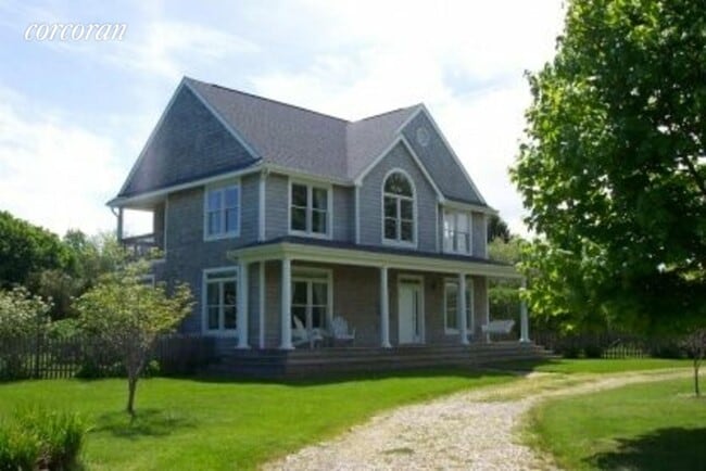 Building Photo - 5 Simpson Rd