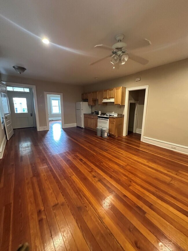 Foto del edificio - 813 Greenwood Ave