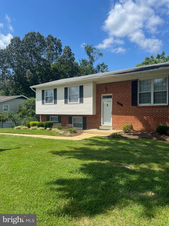 Foto del edificio - 6854 Arbor Ln