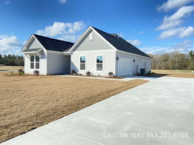 Building Photo - 162 W Meadow Dr