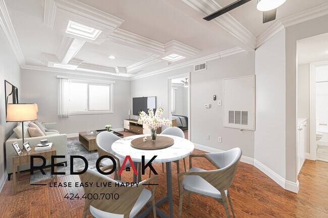 Foto del edificio - 5325 Cartwright Ave