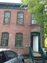 Building Photo - 109 Clinton St