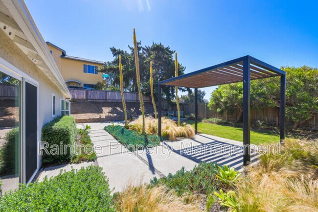 Foto del edificio - 1731 Rogue Isle Ct