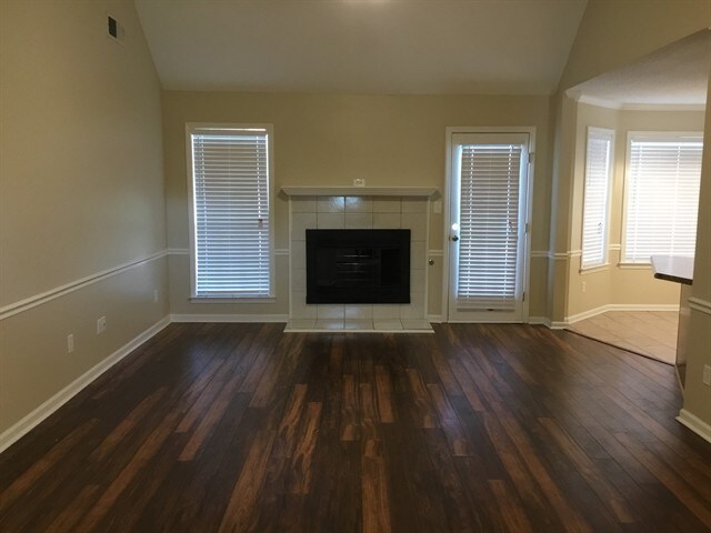 Building Photo - 6472 Daybreak Drive
