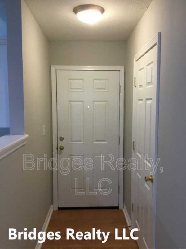 Foto del edificio - 511 Southern Hills Dr