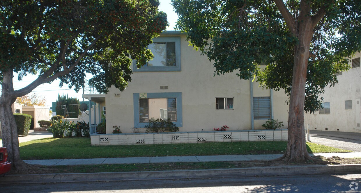Building Photo - 520 E Hurst St