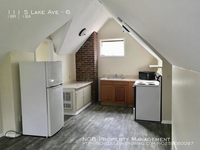 Foto del edificio - 111 S Lake Ave