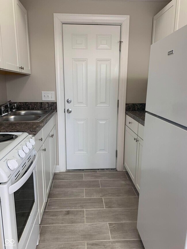 Foto del edificio - 2124 Broadway St