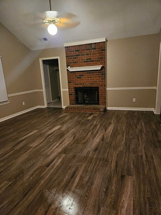 Foto del edificio - Great Home For Rent!!! Available now!