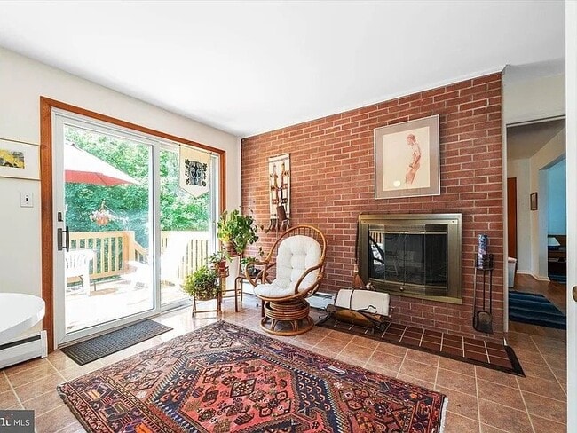 Building Photo - 55 Woodhill Ct