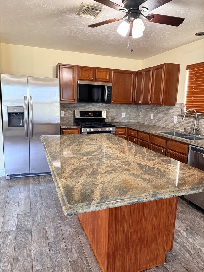 Foto del edificio - 7222 Liberty Ridge Ln
