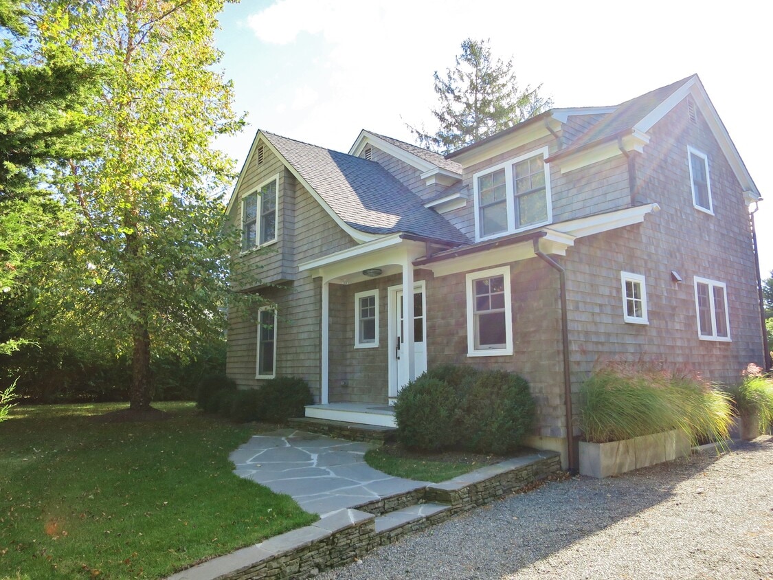 161 Wooleys Dr, Southampton, NY 11968 House Rental in Southampton, NY