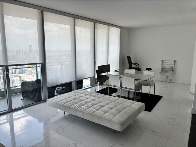 Foto del edificio - 92 SW 3rd St