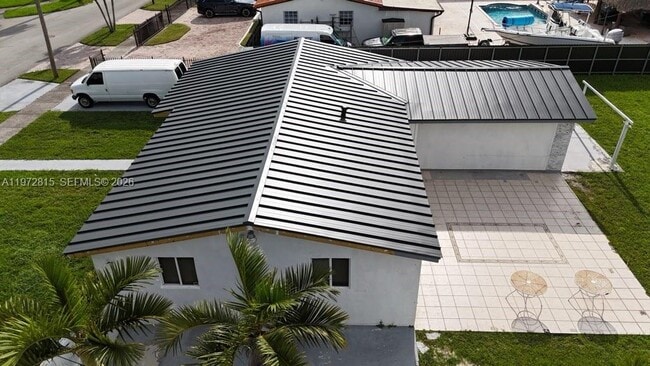 Building Photo - 10317 SW 7th St