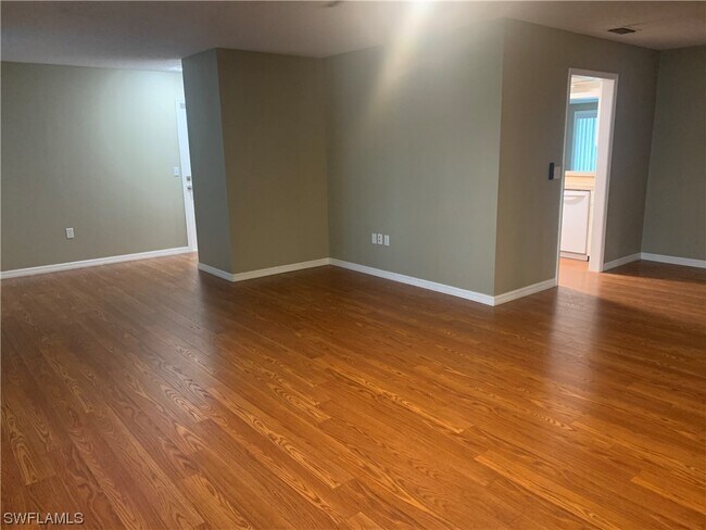 Foto del edificio - 1642 SE 39th Terrace