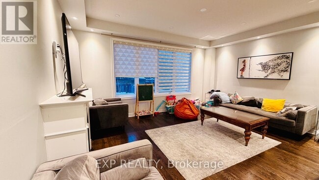 Building Photo - 3275 Stalybridge Dr