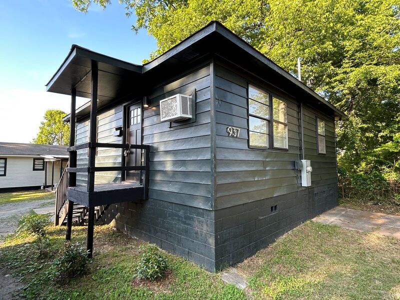 Foto principal - 937 Linthicum St