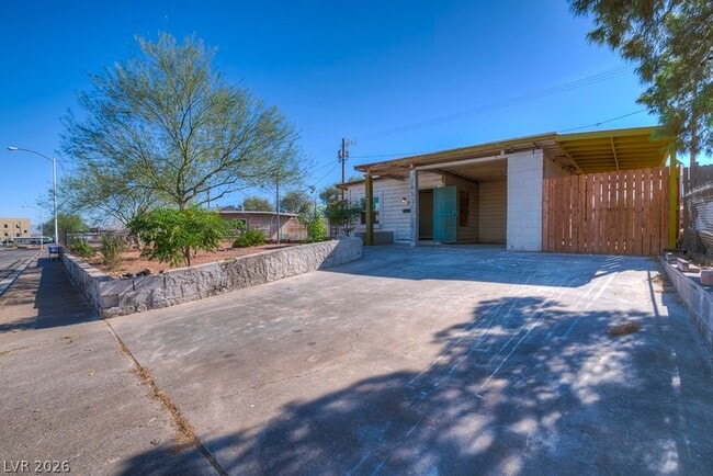 Foto del edificio - 18 Magnesium St