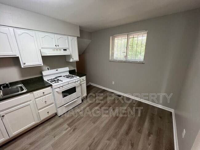 Building Photo - 5049 Coulson Dr
