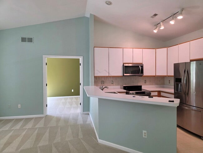 Building Photo - 8130 Autumn Woods Tr