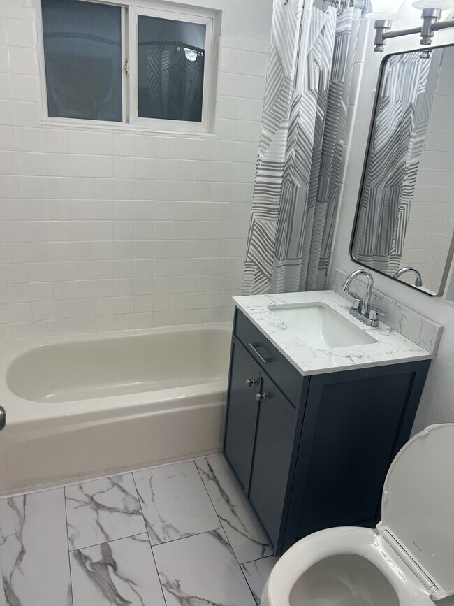 Foto del edificio - 18200 NE 156th St