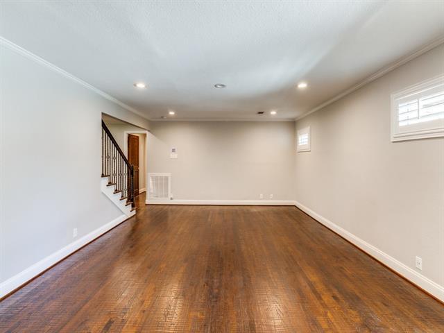 Building Photo - 4432 Willow Ln