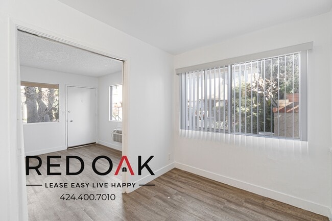 Foto del edificio - ~2 Weeks FREE~ Spacious Studio Featuring a...