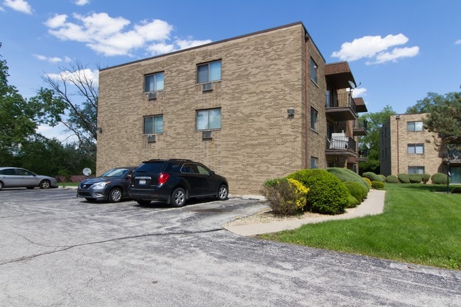 Building Photo - 647-651 Carroll Pky
