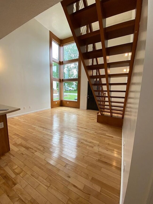 Building Photo - 506 W Wall St