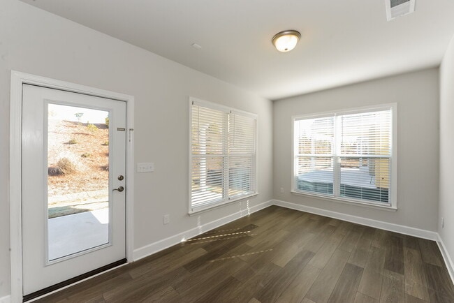 Foto del edificio - 119 Alcovy Ct