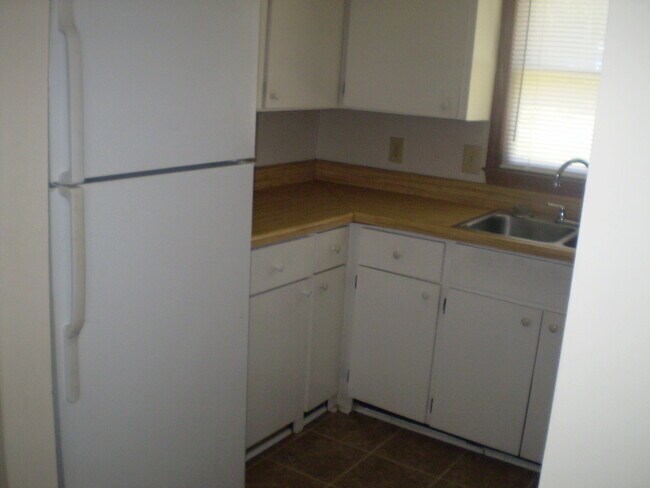 Foto del edificio - 3 Bedroom, 2 Bath in Rockingham
