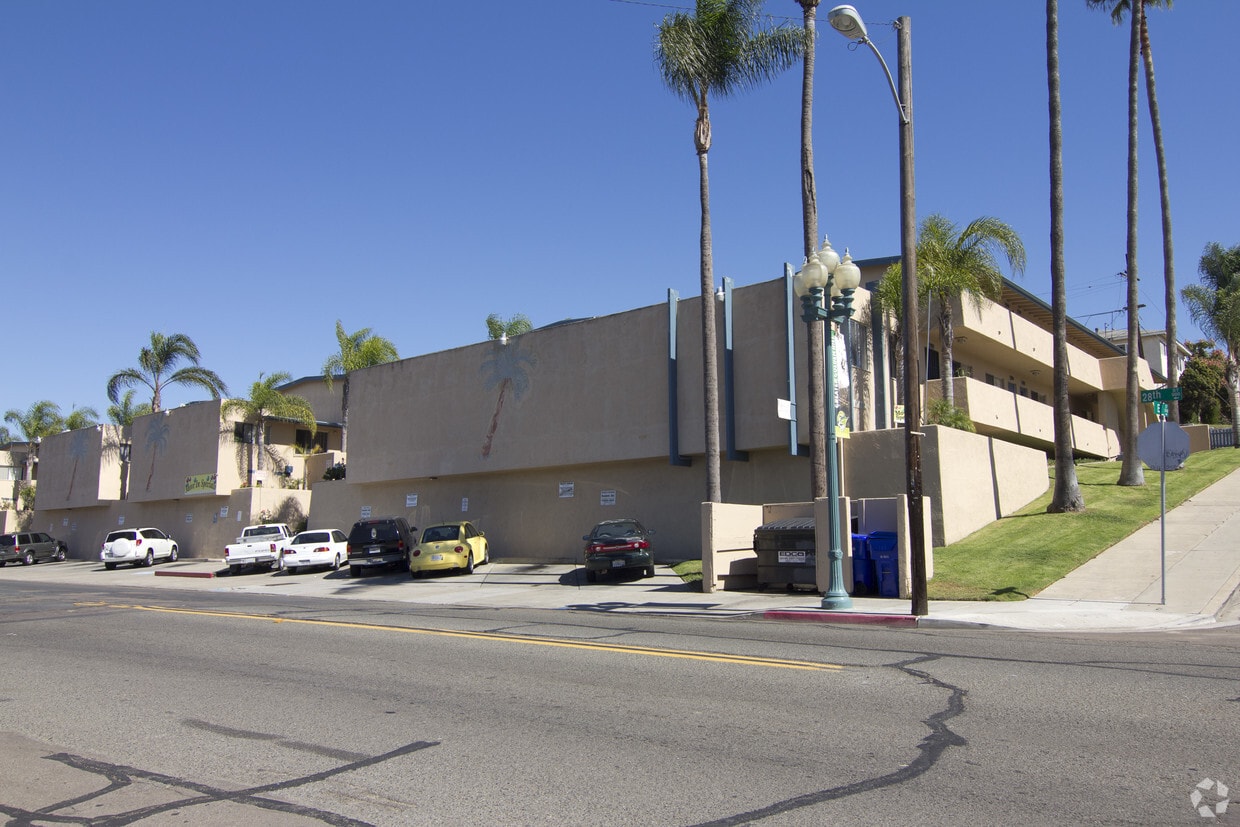 Primary Photo - Palm Terrace Apartments