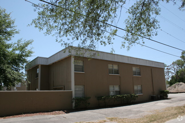 Building Photo - Center Place Apartments