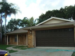 Building Photo - 1954 Urbana Ave